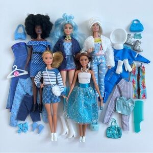 💙Barbie lot💙 (dolls + extra clothes, shoes & accessories)